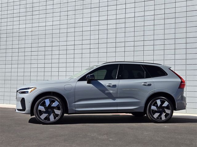 2025 Volvo XC60 Plug-In Hybrid Plus