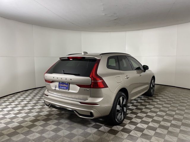 2025 Volvo XC60 Plug-In Hybrid Plus