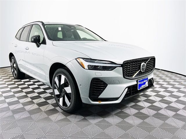 2025 Volvo XC60 Plug-In Hybrid Plus