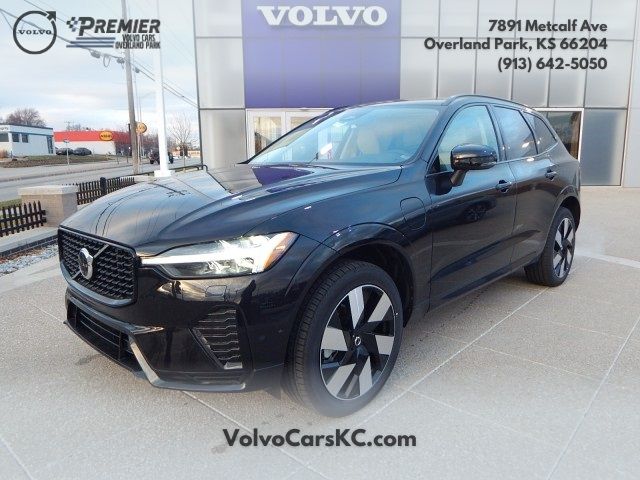 2025 Volvo XC60 Plug-In Hybrid Plus