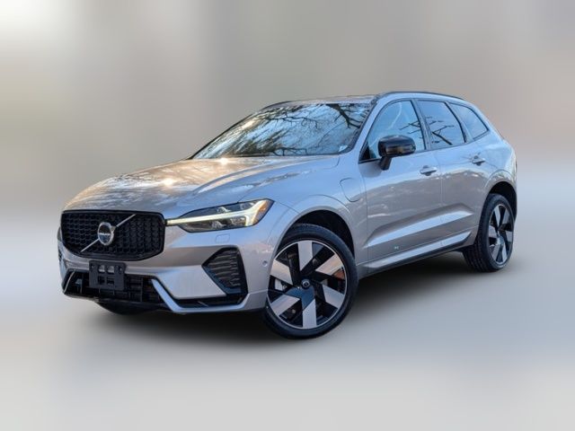 2025 Volvo XC60 Plug-In Hybrid Plus