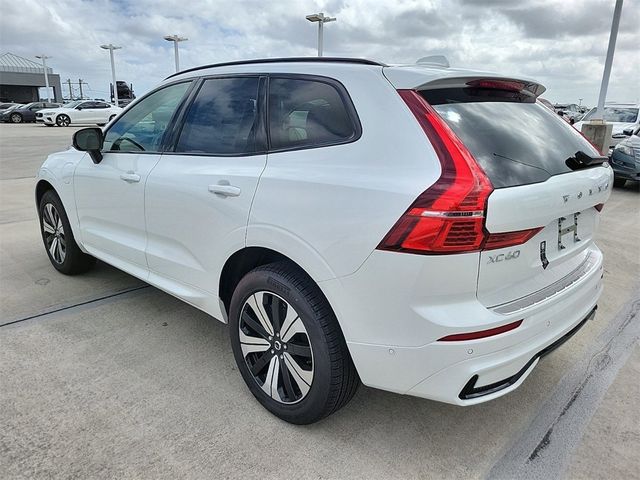 2025 Volvo XC60 Plug-In Hybrid Plus