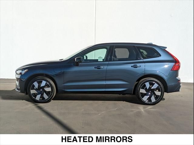 2025 Volvo XC60 Plug-In Hybrid Plus