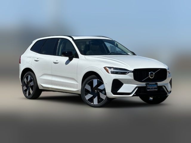 2025 Volvo XC60 Plug-In Hybrid Plus