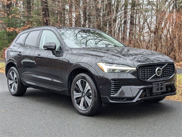 2025 Volvo XC60 Plug-In Hybrid Plus