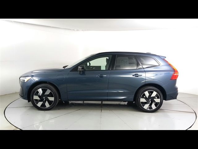 2025 Volvo XC60 Plug-In Hybrid Plus