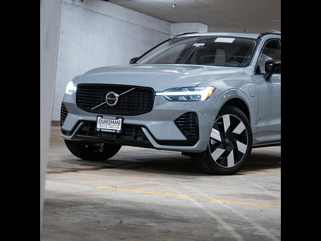 2025 Volvo XC60 Plug-In Hybrid Plus