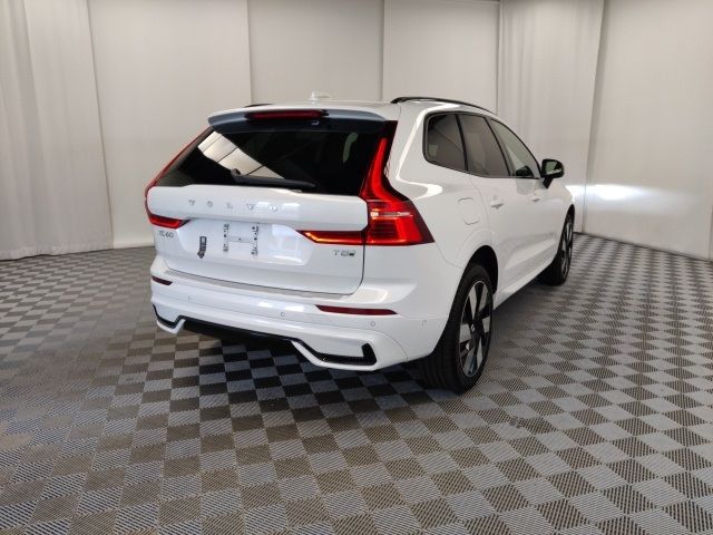 2025 Volvo XC60 Plug-In Hybrid Plus