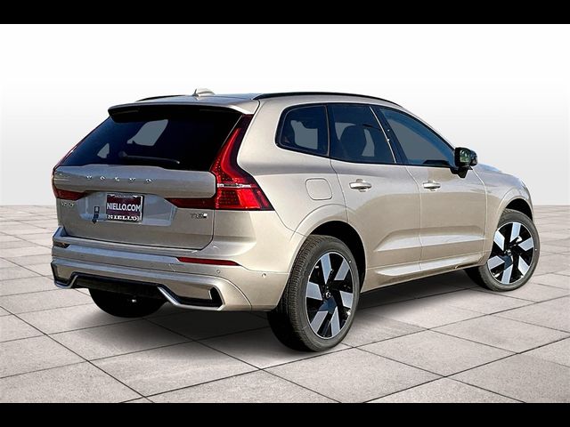 2025 Volvo XC60 Plug-In Hybrid Plus