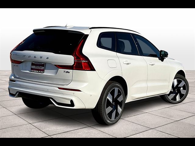 2025 Volvo XC60 Plug-In Hybrid Plus