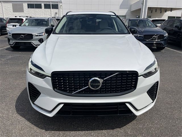 2025 Volvo XC60 Plug-In Hybrid Plus