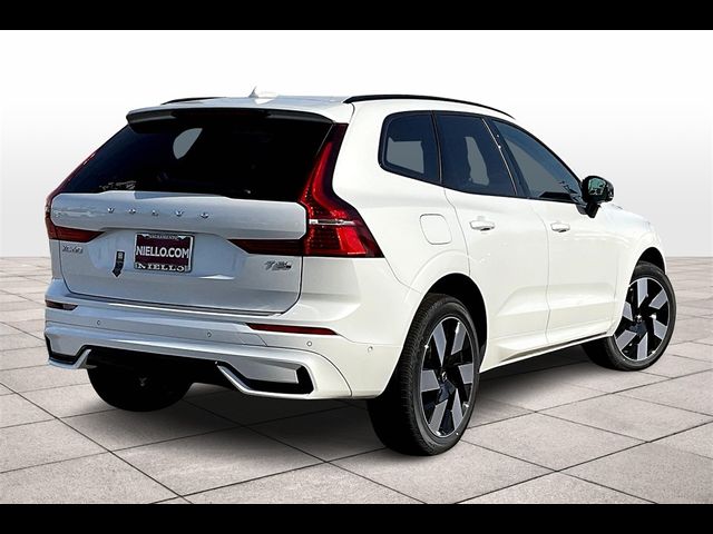 2025 Volvo XC60 Plug-In Hybrid Plus