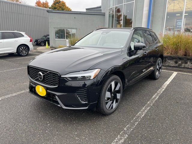 2025 Volvo XC60 Plug-In Hybrid Plus