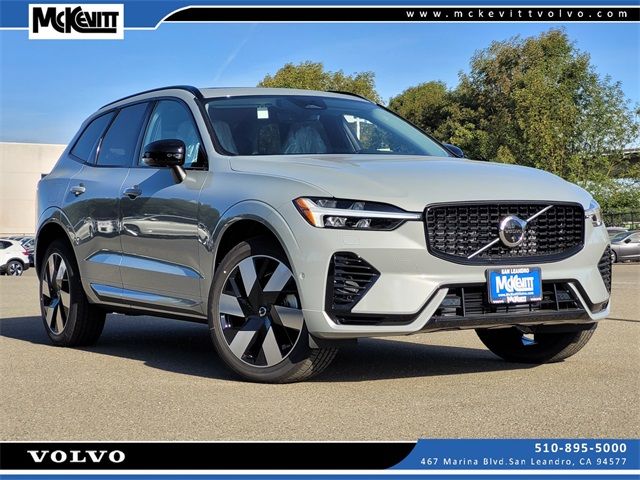 2025 Volvo XC60 Plug-In Hybrid Plus