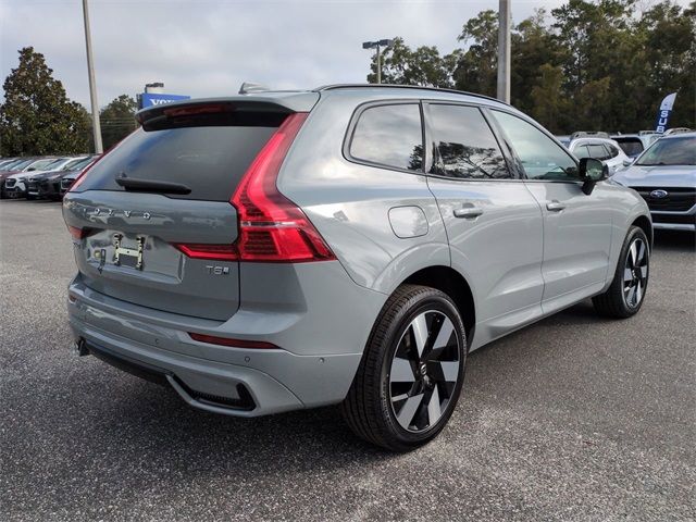 2025 Volvo XC60 Plug-In Hybrid Plus