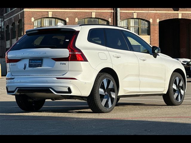 2025 Volvo XC60 Plug-In Hybrid Plus