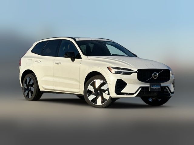 2025 Volvo XC60 Plug-In Hybrid Plus