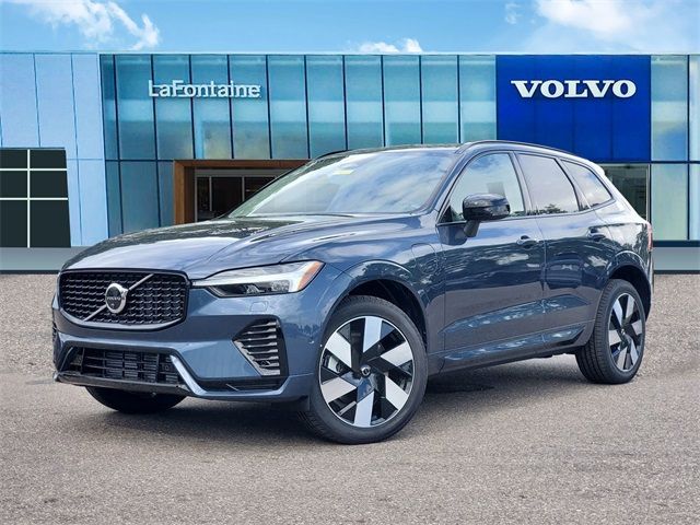 2025 Volvo XC60 Plug-In Hybrid Plus