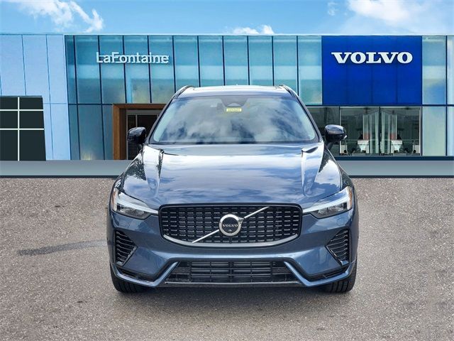 2025 Volvo XC60 Plug-In Hybrid Plus