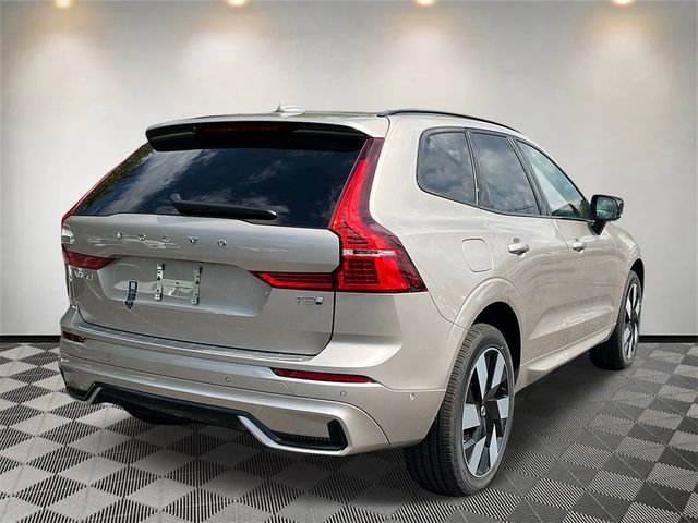 2025 Volvo XC60 Plug-In Hybrid Plus