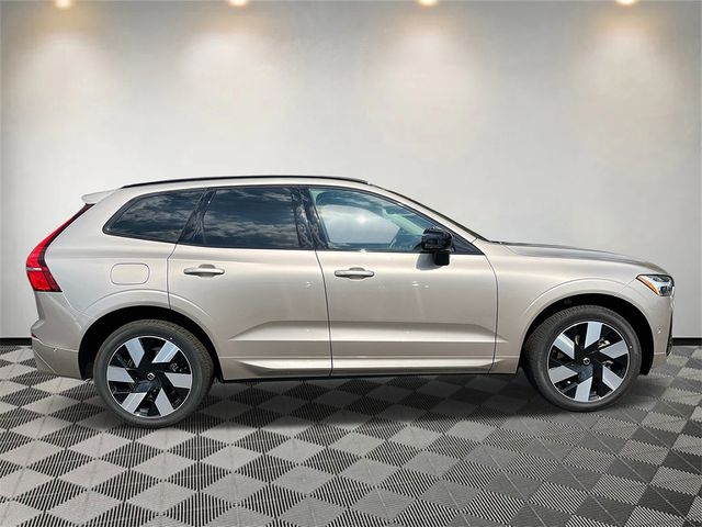 2025 Volvo XC60 Plug-In Hybrid Plus