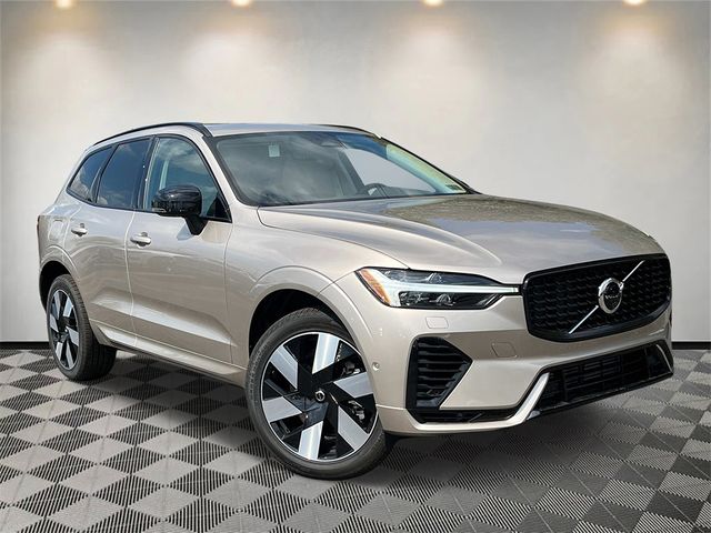 2025 Volvo XC60 Plug-In Hybrid Plus