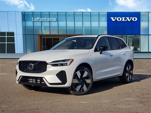 2025 Volvo XC60 Plug-In Hybrid Plus