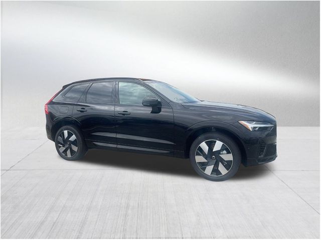 2025 Volvo XC60 Plug-In Hybrid Plus