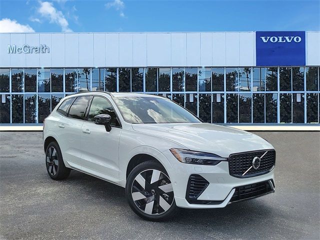 2025 Volvo XC60 Plug-In Hybrid Plus