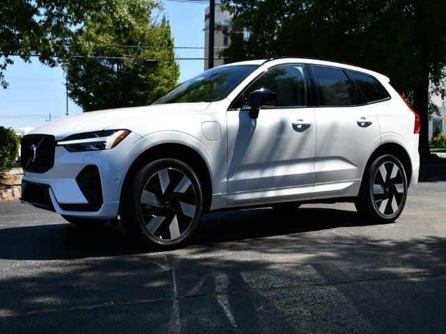 2025 Volvo XC60 Plug-In Hybrid Plus