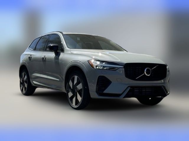 2025 Volvo XC60 Plug-In Hybrid Plus