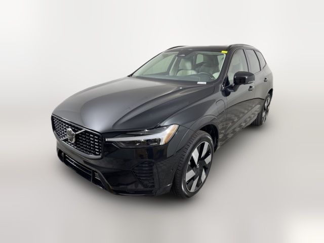 2025 Volvo XC60 Plug-In Hybrid Plus