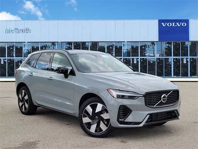 2025 Volvo XC60 Plug-In Hybrid Plus