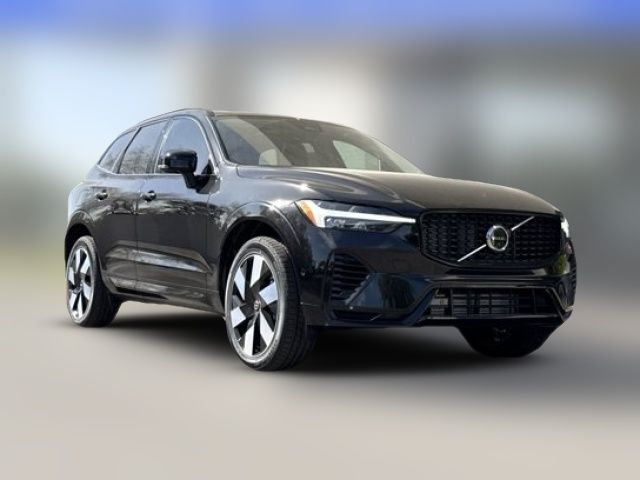 2025 Volvo XC60 Plug-In Hybrid Plus