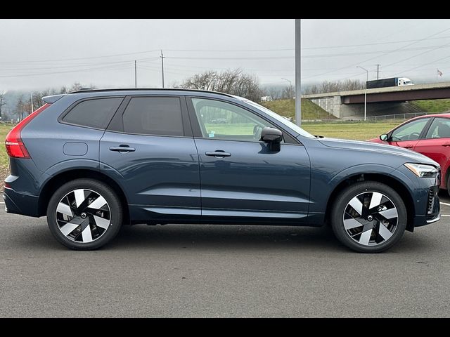 2025 Volvo XC60 Plug-In Hybrid Plus