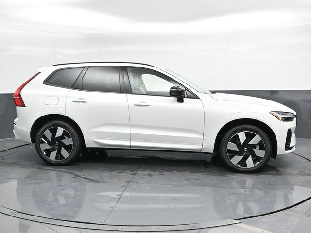 2025 Volvo XC60 Plug-In Hybrid Plus