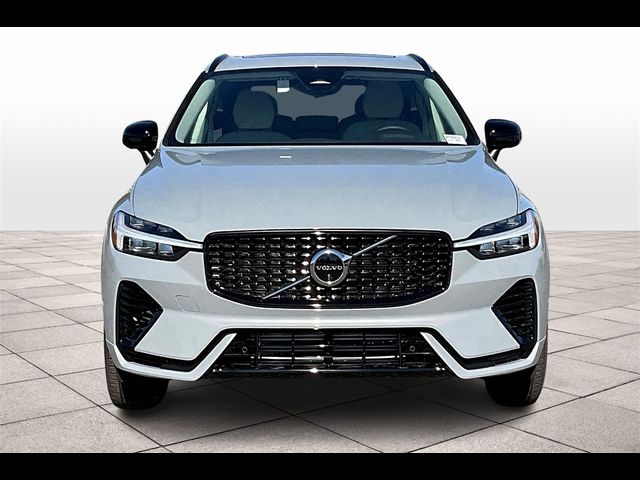 2025 Volvo XC60 Plug-In Hybrid Plus