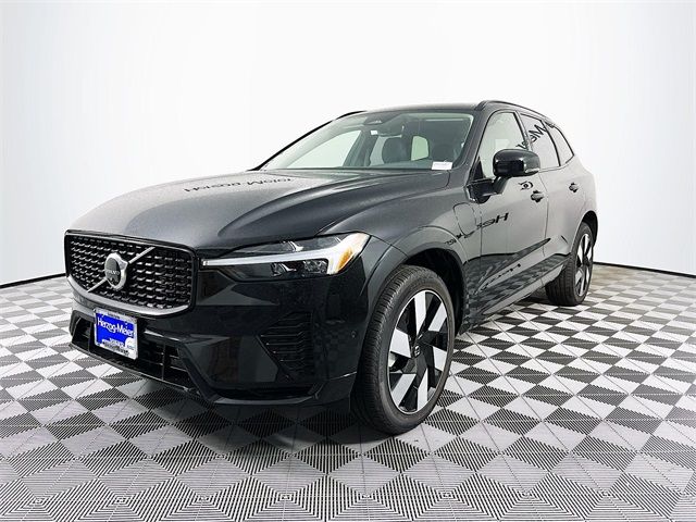 2025 Volvo XC60 Plug-In Hybrid Plus