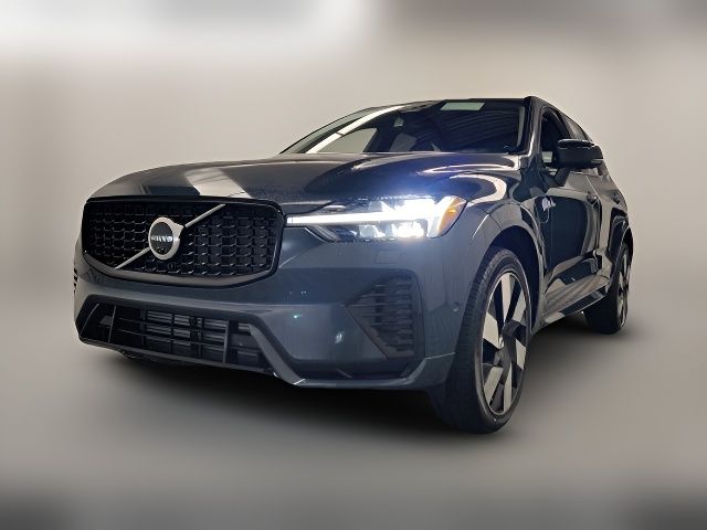 2025 Volvo XC60 Plug-In Hybrid Plus