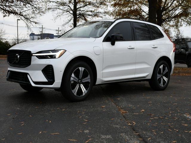 2025 Volvo XC60 Plug-In Hybrid Plus