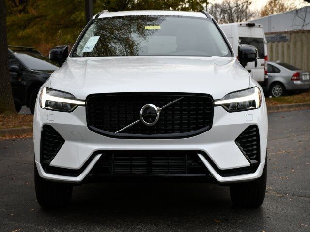 2025 Volvo XC60 Plug-In Hybrid Plus