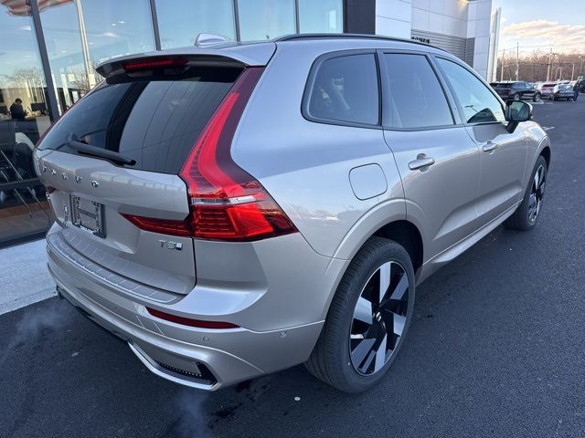 2025 Volvo XC60 Plug-In Hybrid Plus