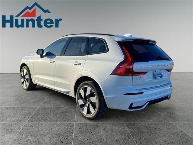 2025 Volvo XC60 Plug-In Hybrid Plus