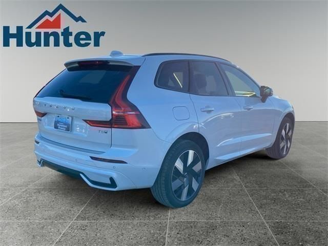 2025 Volvo XC60 Plug-In Hybrid Plus