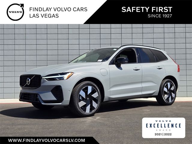 2025 Volvo XC60 Plug-In Hybrid Plus