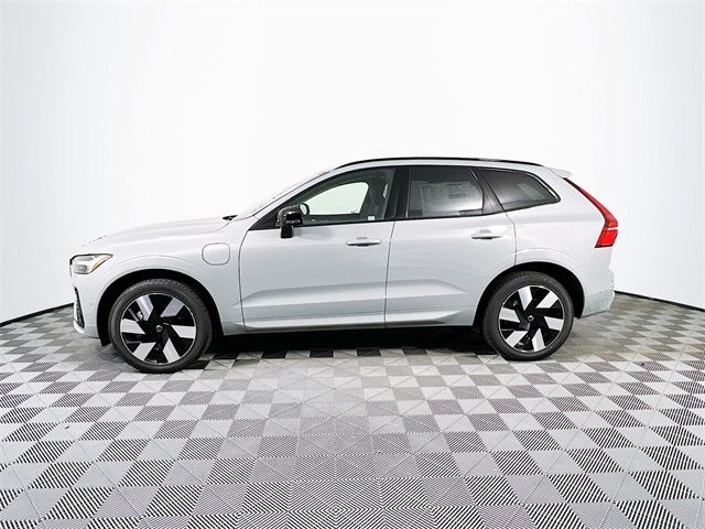 2025 Volvo XC60 Plug-In Hybrid Plus