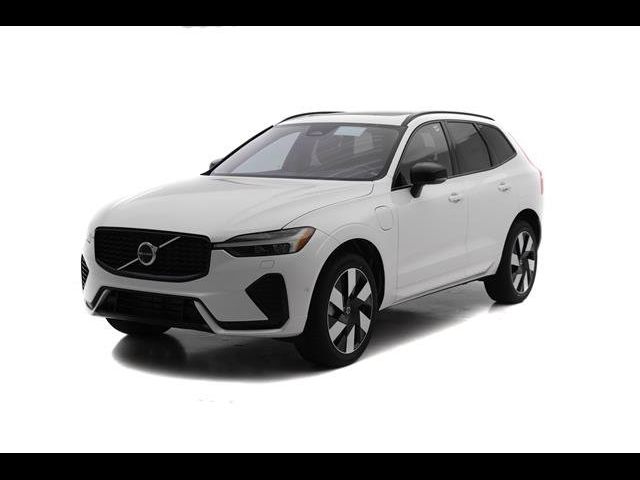 2025 Volvo XC60 Plug-In Hybrid Plus