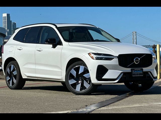 2025 Volvo XC60 Plug-In Hybrid Plus