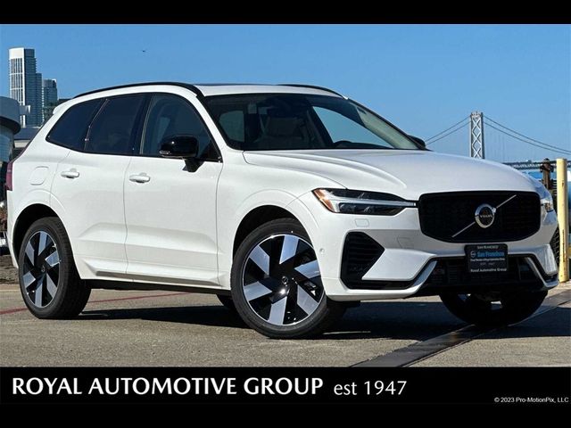 2025 Volvo XC60 Plug-In Hybrid Plus