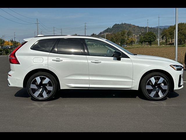 2025 Volvo XC60 Plug-In Hybrid Plus